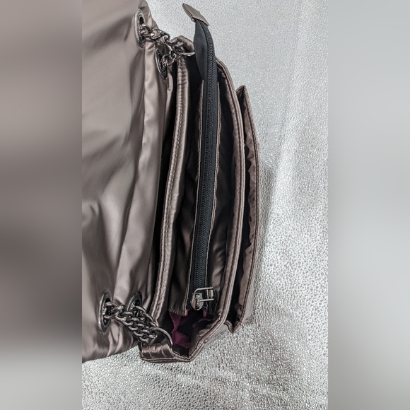 Think Royln metallic puffer bag - Picture 4 of 6